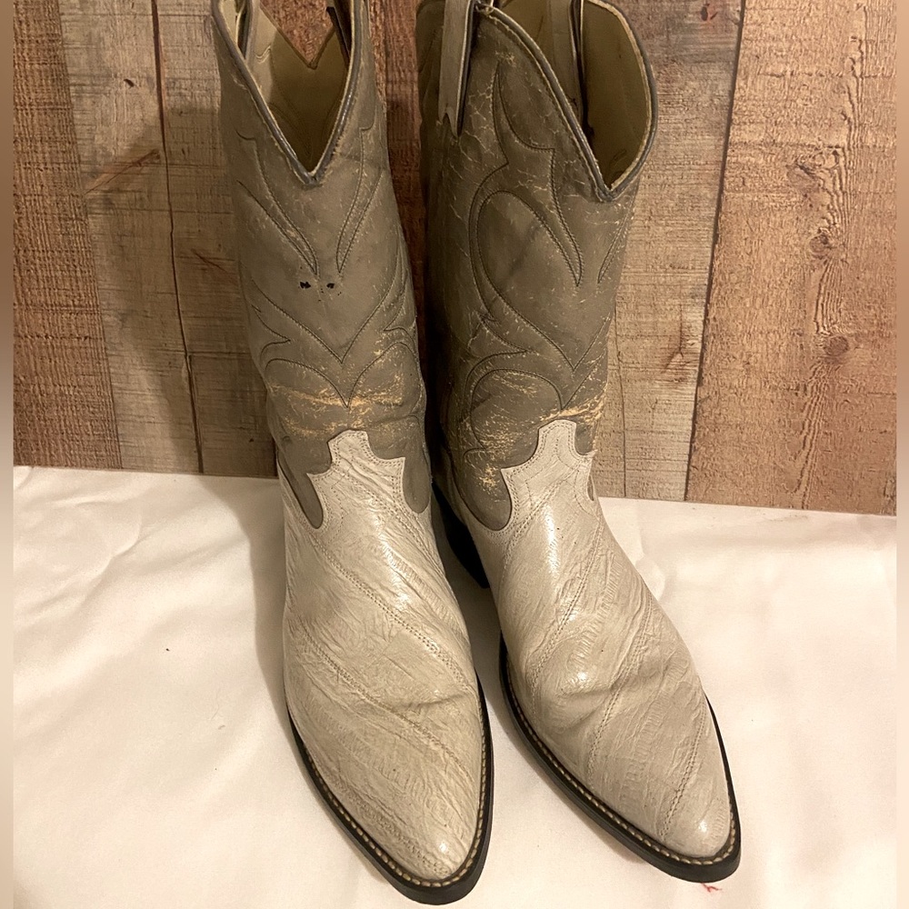 Men’s size 12D
